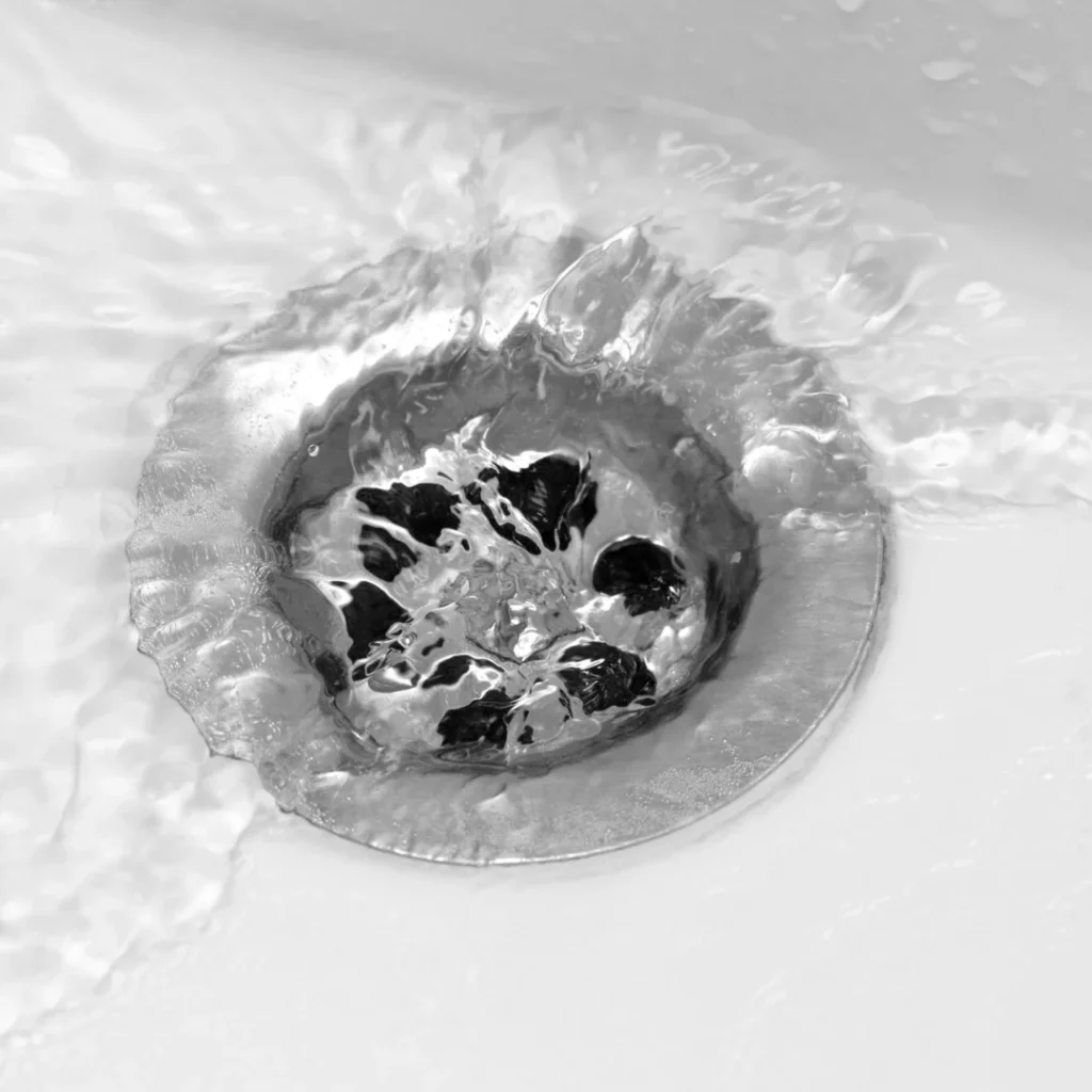 Abwasserleitung wird gespült durch Rohrreinigung Mühltal